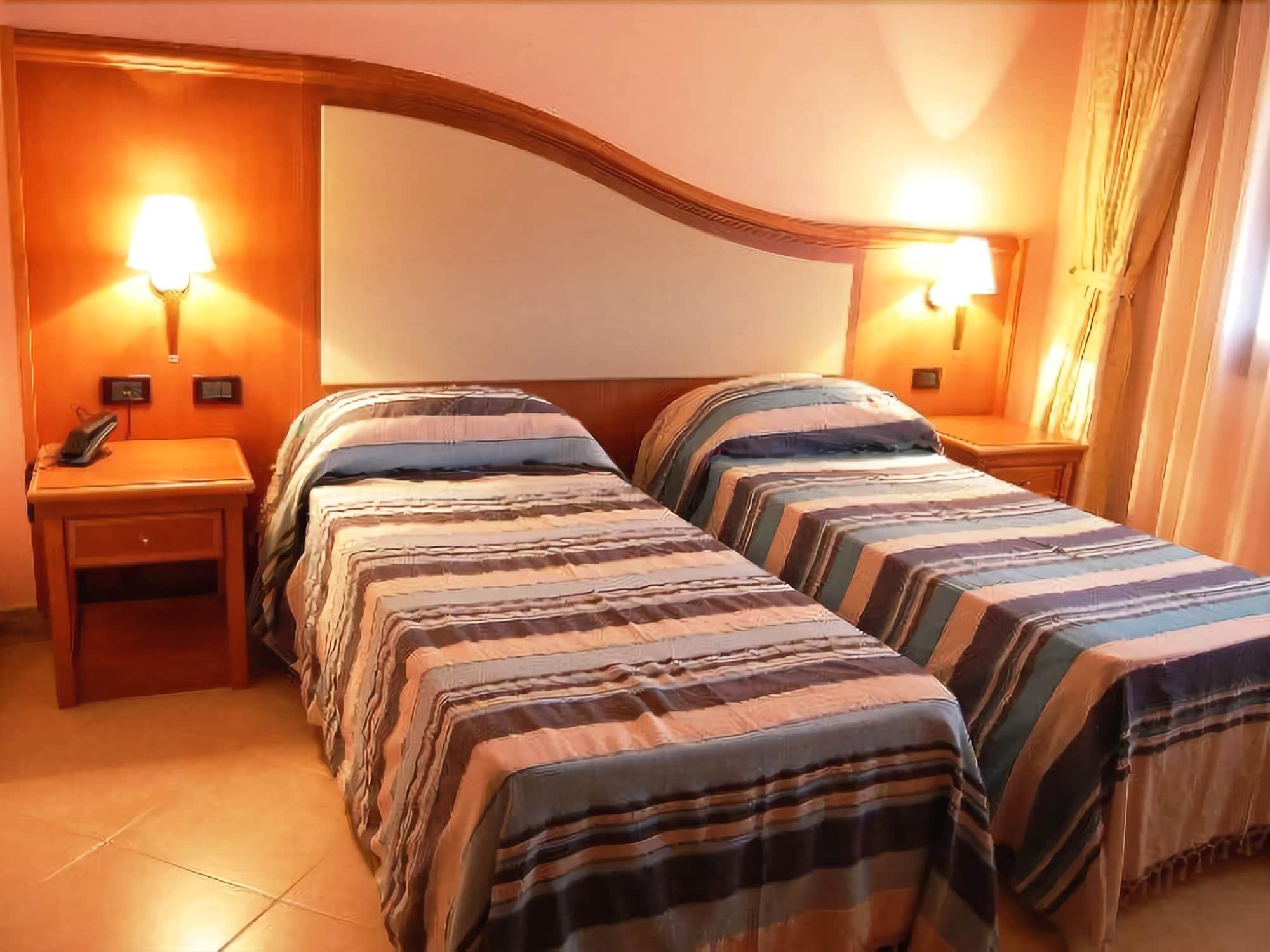 Hotel Centrale Sabaudia Buitenkant foto